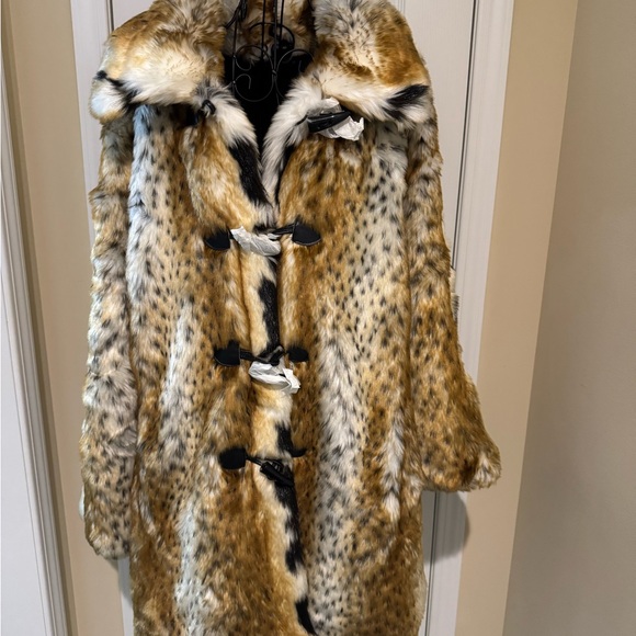 Pamela McCoy Jackets & Blazers - Pamela McCoy Spotted Tan and Black Teddy Jacket